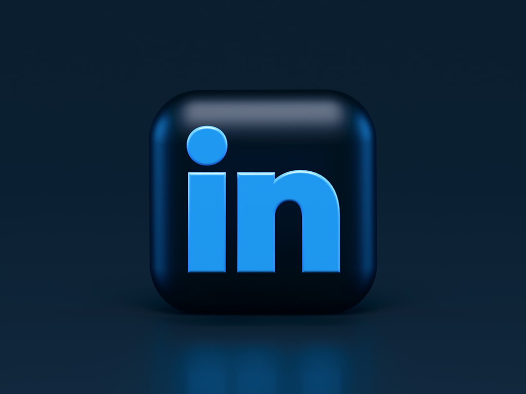 linkedin est le réseau professionnel incontournable pour développer votre carrière, élargir votre réseau et découvrir des opportunités d'emploi adaptées.